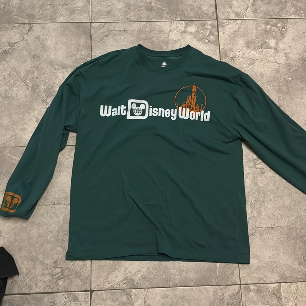 WALT DISNEY WORLD long sleeve tshirt NEW LARGE